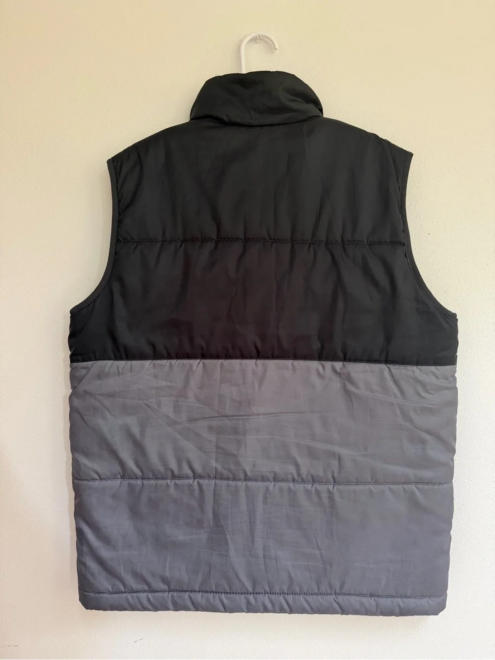 adidas Men's Black and Gray Quilted Puffer Vest